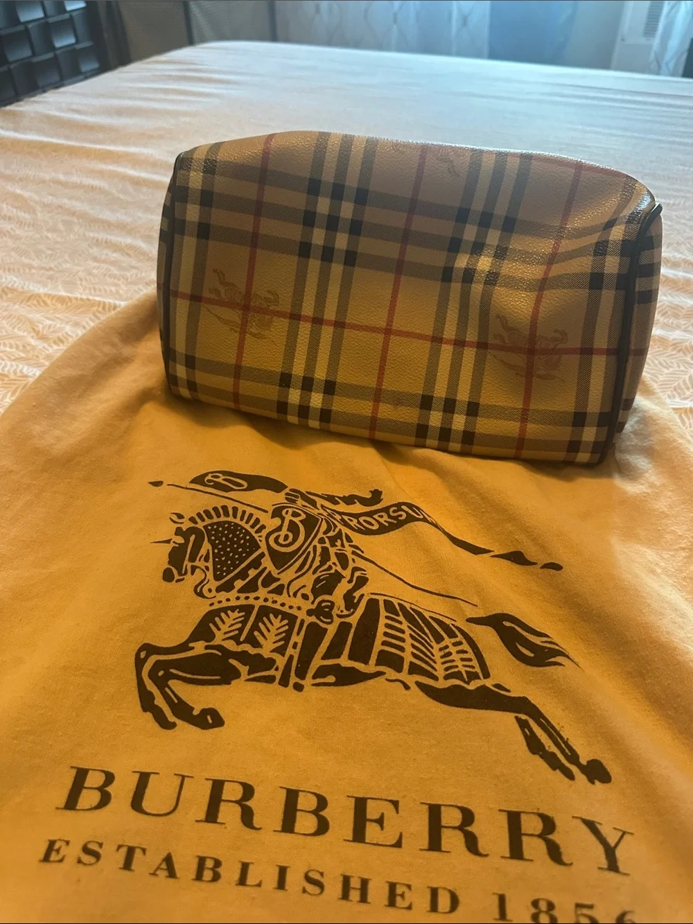 Burberry barrel